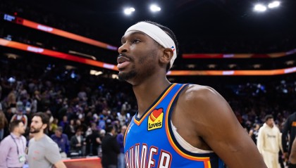 乐鱼体育官方登录网站-SGA谈压迫式快攻打法：马刺是防守强队 必须打快才能创造出空间