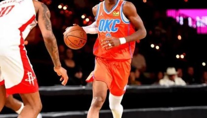 乐鱼体育官网登录-54投仅16中，火箭队3首发手感冰凉！射手群哑火，乌度卡战术失灵